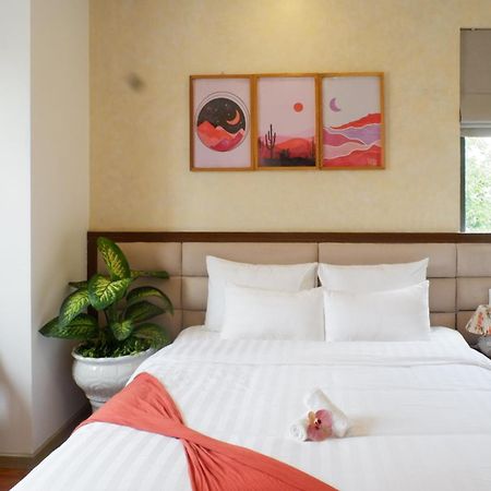 Tasme Hotel Da Lat Exterior photo